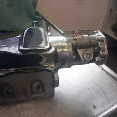 Modif complète d'une culasse et son cache culbuteur pour installation d'une pompe Kungelfisher